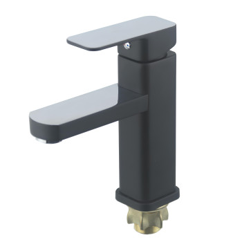 Змішувач для умивальника LEB1-A123CB